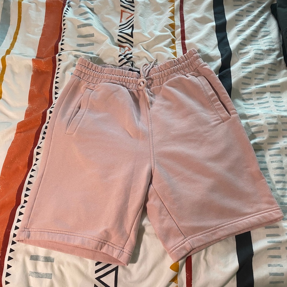 H and M sweat shorts in pink